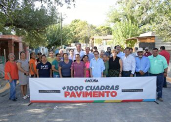 Concreta Emilio de Hoyos pavimentación, agua y drenaje en col Francisco I Madero