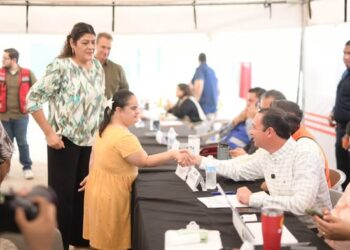 «Miércoles con tu alcalde» mantiene atención directa a las familias de Acuña
